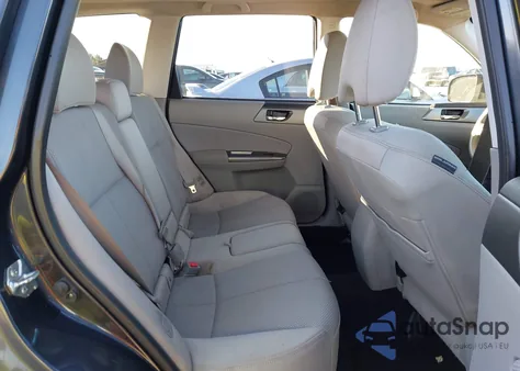 2012 Subaru Forester 2.5X Premium из США, поврежденный, VIN JF2SHBDC7CH455517